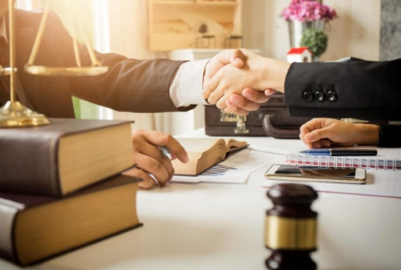 Luật sư tư vấn định cư nước ngoài