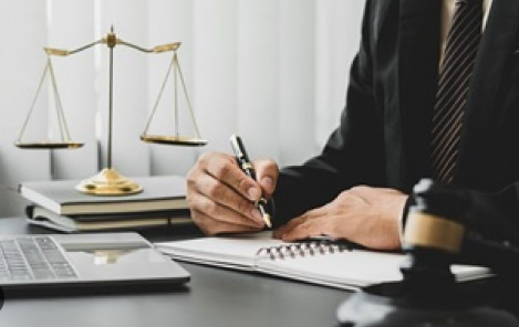 luật sư hôn nhân gia đình