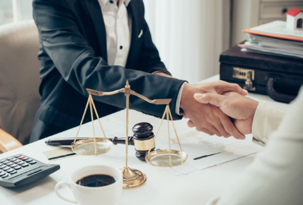 luật sư bất động sản