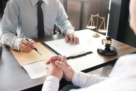 luật sư tư vấn pháp lý sáp nhập doanh nghiệp uy tín