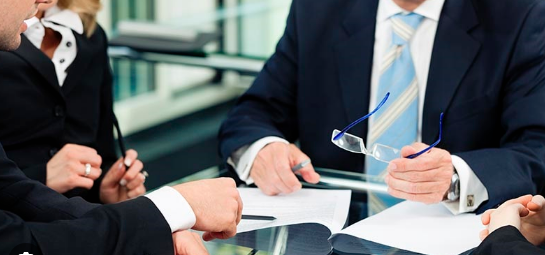 luật sư tư vấn pháp lý bảo vệ quyền lợi tổ chức tuyển dụng