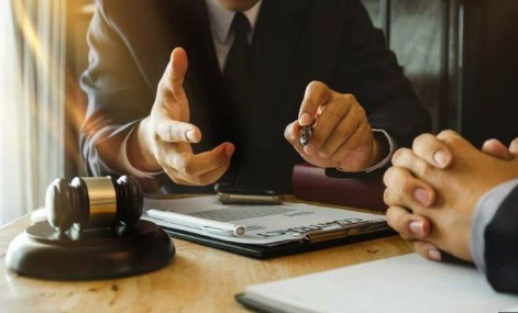 luật sư tư vấn pháp lý bảo vệ quyền lợi người nhập cư