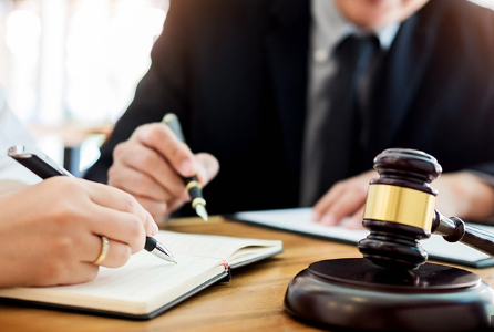 Văn phòng luật sư hành chính