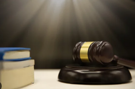 Hợp đồng dân sự luật sư