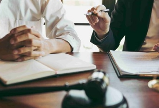 Luật sư tư vấn hợp đồng