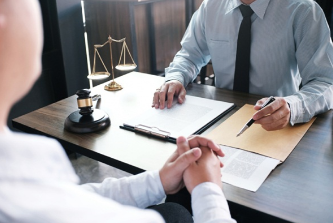 Luật sư tư vấn đầu tư nước ngoài