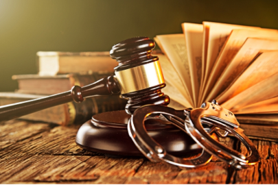 Luật sư giải quyết tranh chấp tài chính