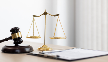 Luật sư giải quyết thừa kế tài sản từ họ hàng gần