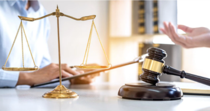 Luật sư giải quyết thừa kế tài sản từ con riêng