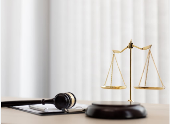 Dịch vụ luật sư tranh chấp thương mại nhanh chóng giá rẻ