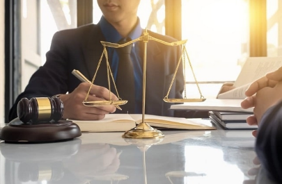 Luật sư hỗ trợ hoàn thuế