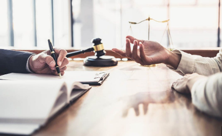 Dịch vụ luật sư giấy phép giá rẻ hiệu quả