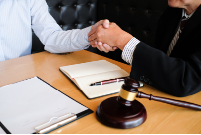 Dịch vụ luật sư thuế