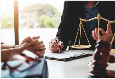 Luật sư tranh tụng kinh doanh